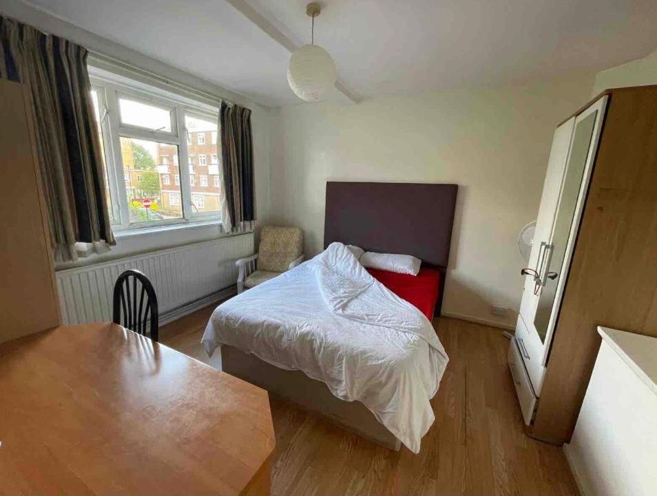 Arbnb Comfy Sleep Guest House Self Catering Private Bedrooms 60 Pound Per Night Per Person 伦敦 外观 照片