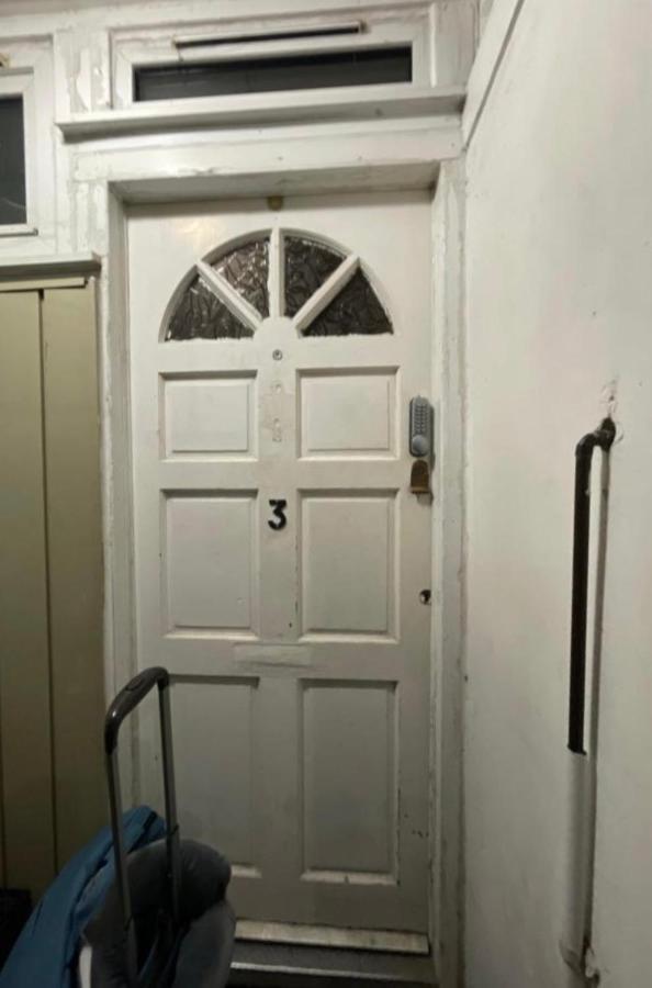 Arbnb Comfy Sleep Guest House Self Catering Private Bedrooms 60 Pound Per Night Per Person 伦敦 外观 照片